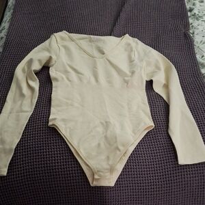 OQQ V Neck Long Sleeve Bodysuit Cream M NWOT